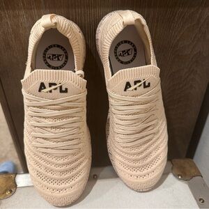 Men’s APL Beige/Cream colored Knit Sneakers with speckled bottoms